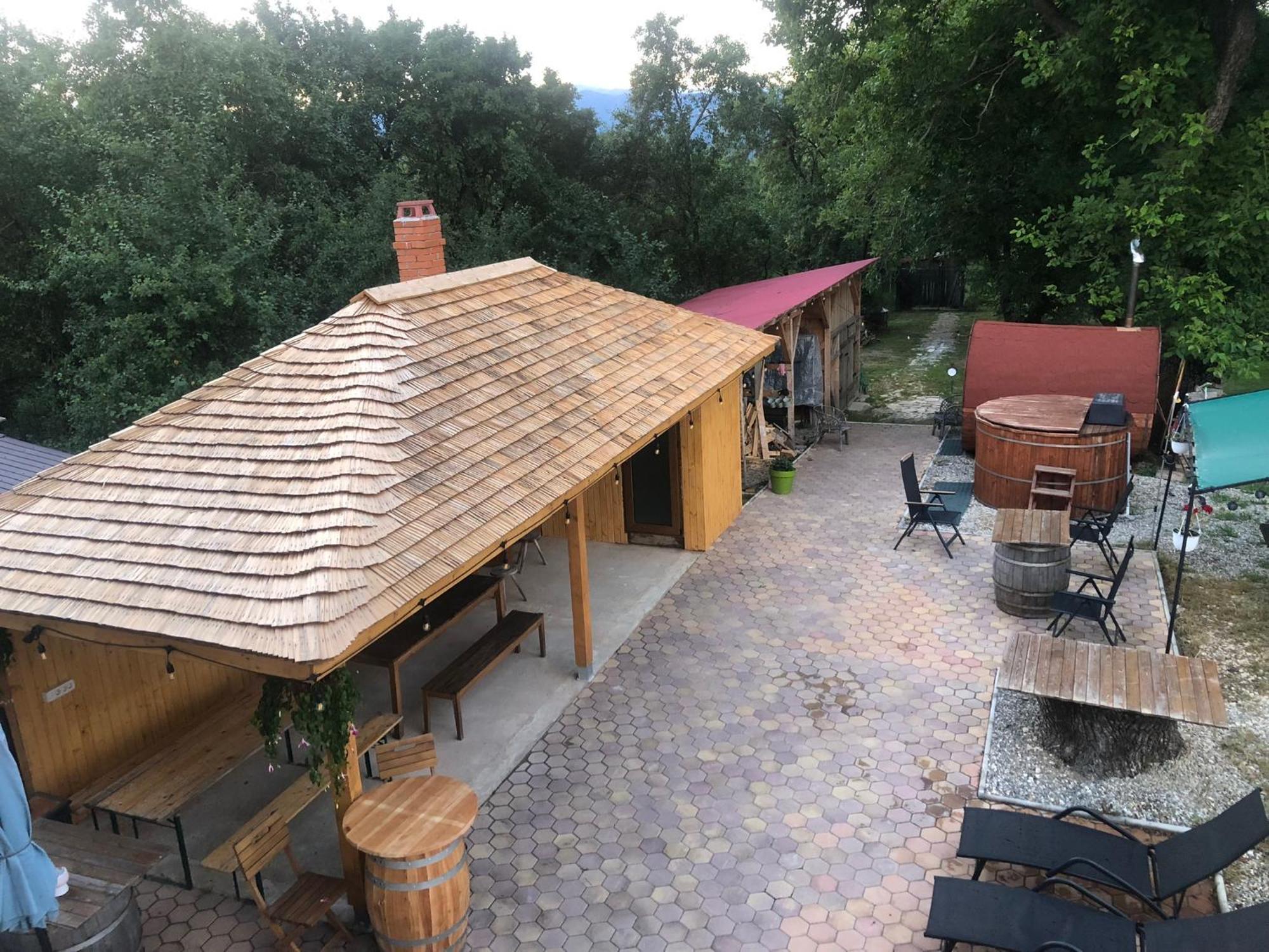 Pensiunea Cretisoara Cîmpulung Exterior foto